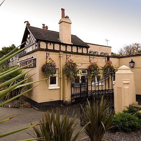 Premier Inn Wirral - Хесуол Екстериор снимка